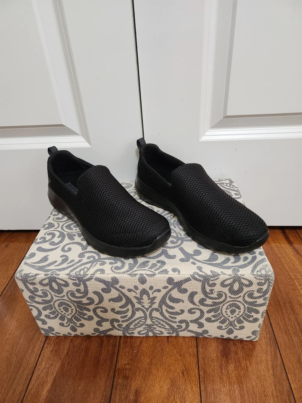 Skechers Go Walk  Women’s Black Slip-On Athletic Mesh Shoes
